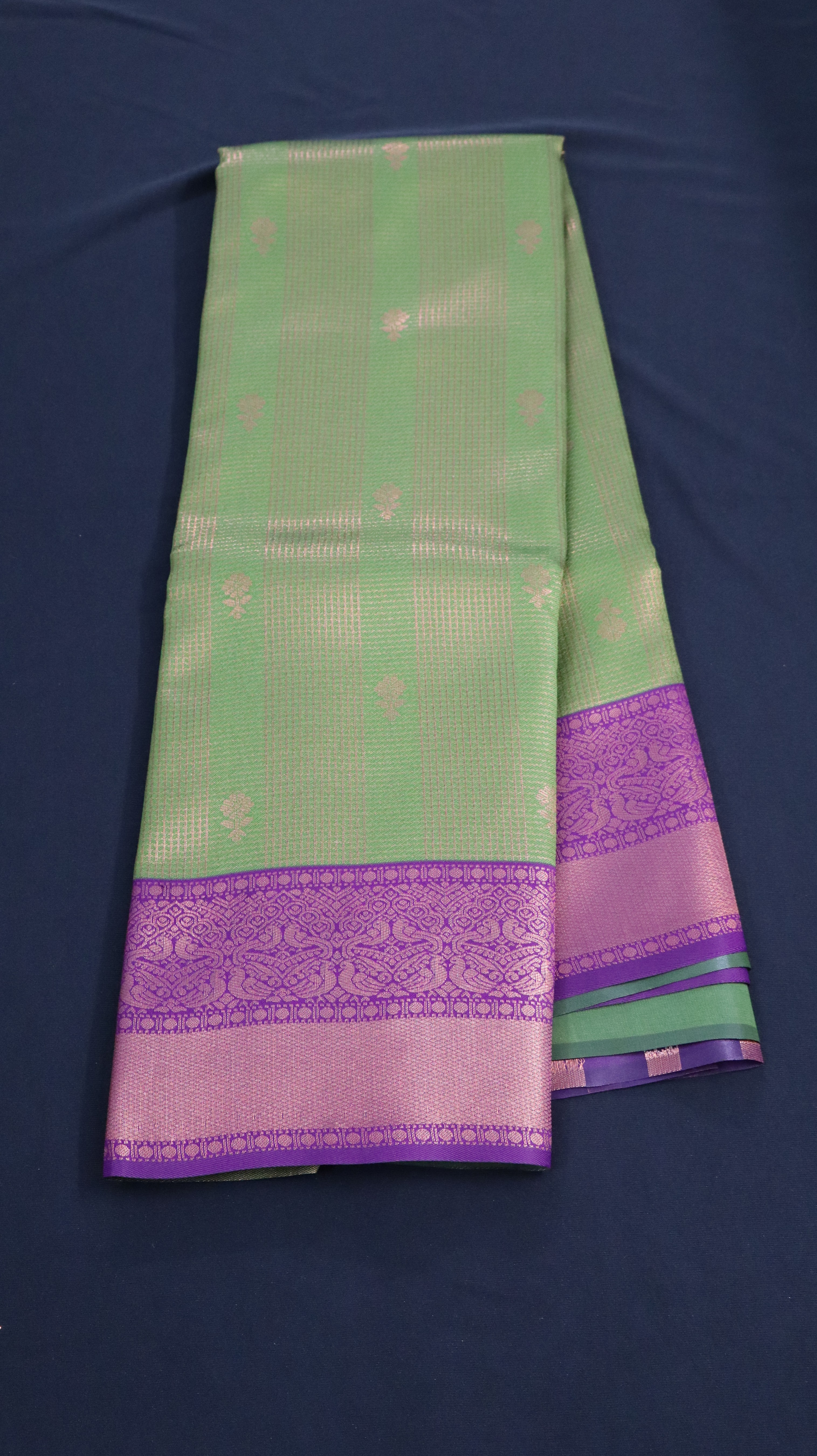 SEMI SOFT SILK IN GREEN COLOUR