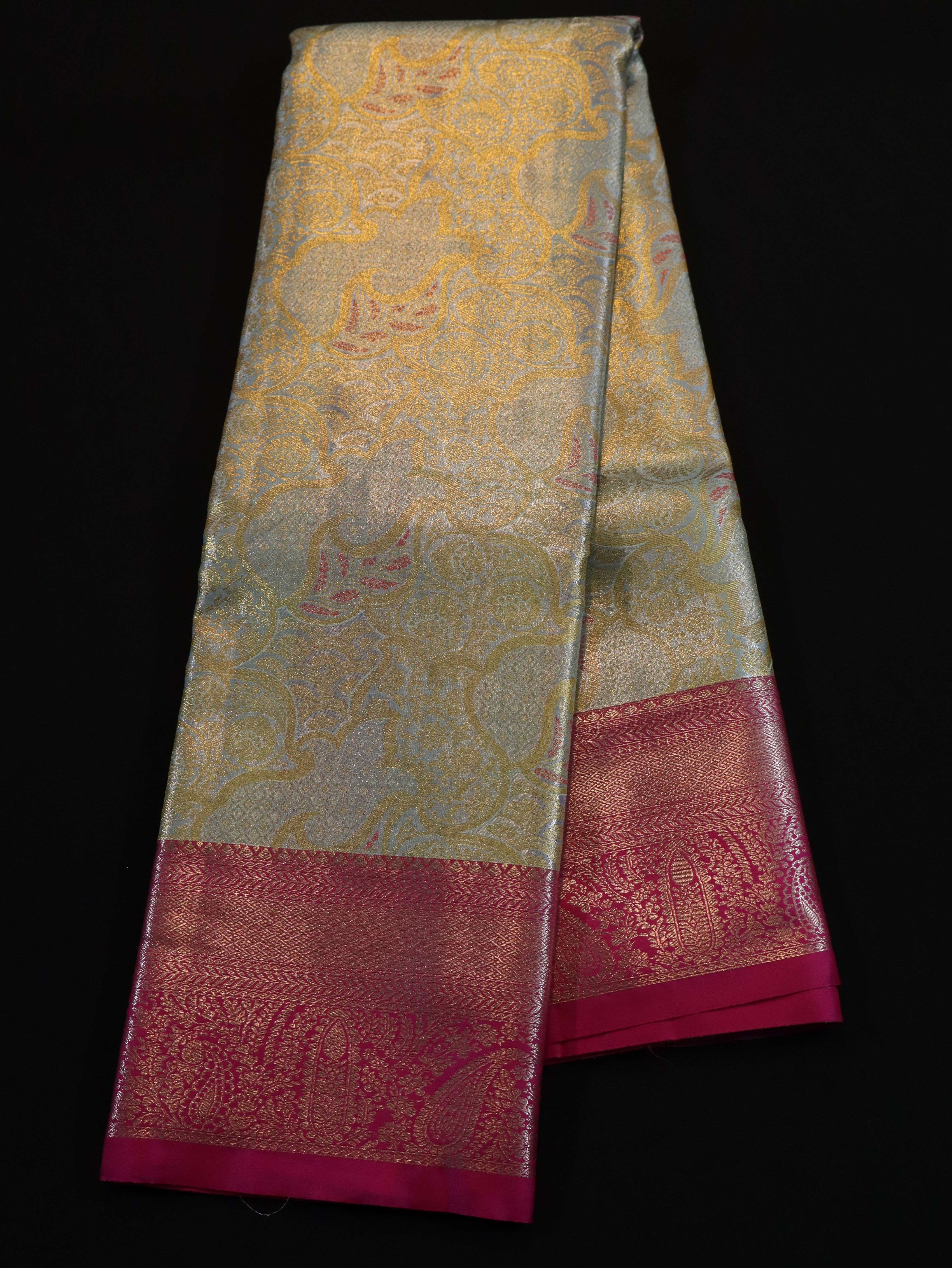 JARI BROCADE AND EMBOSS-ROSE GOLD
