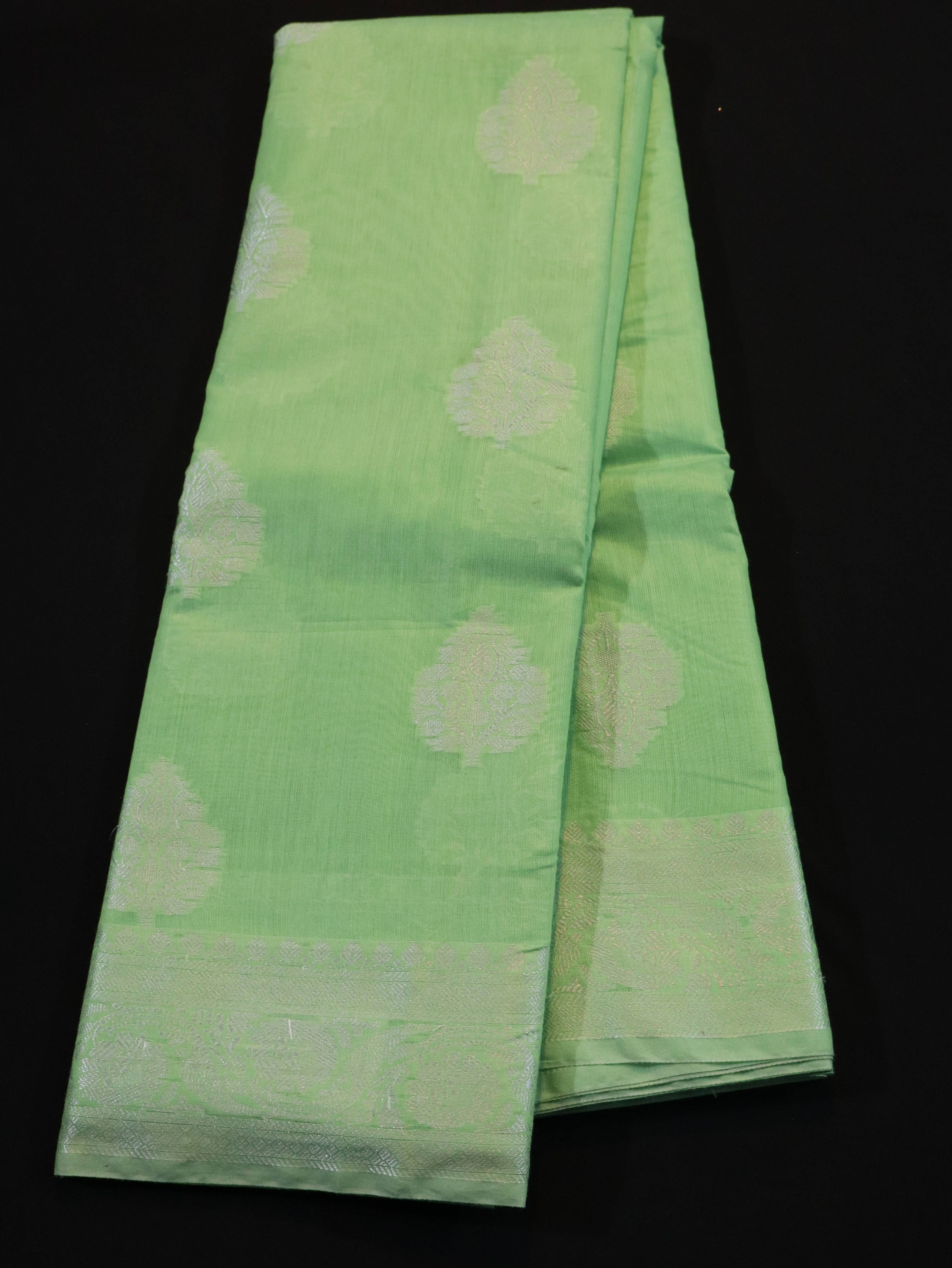 COVAI COTTON WITH BUTTA-GRAPE GREEN