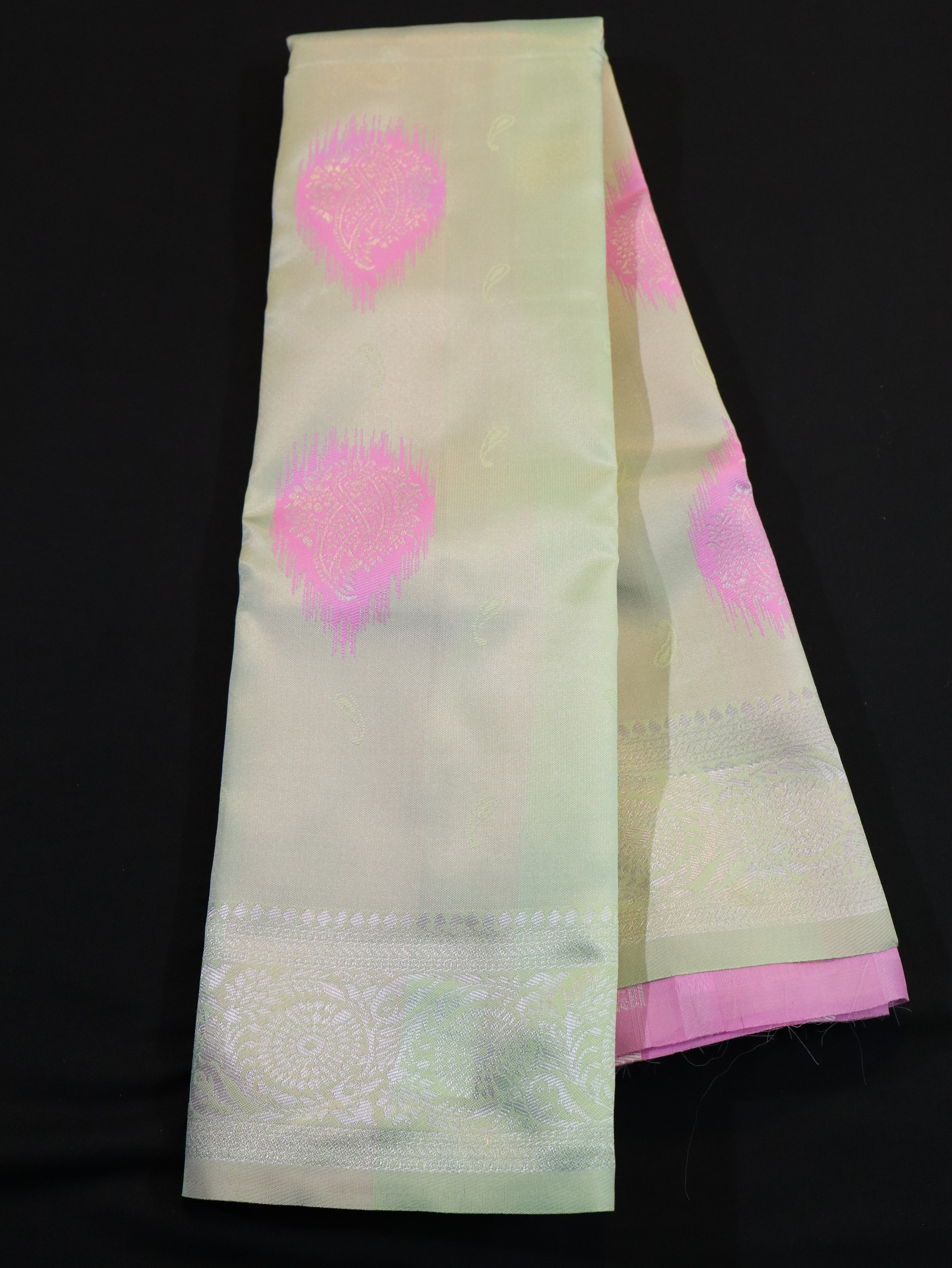 FANCY MEENA MOTIF WITH BORDER-ELACHI/PINK