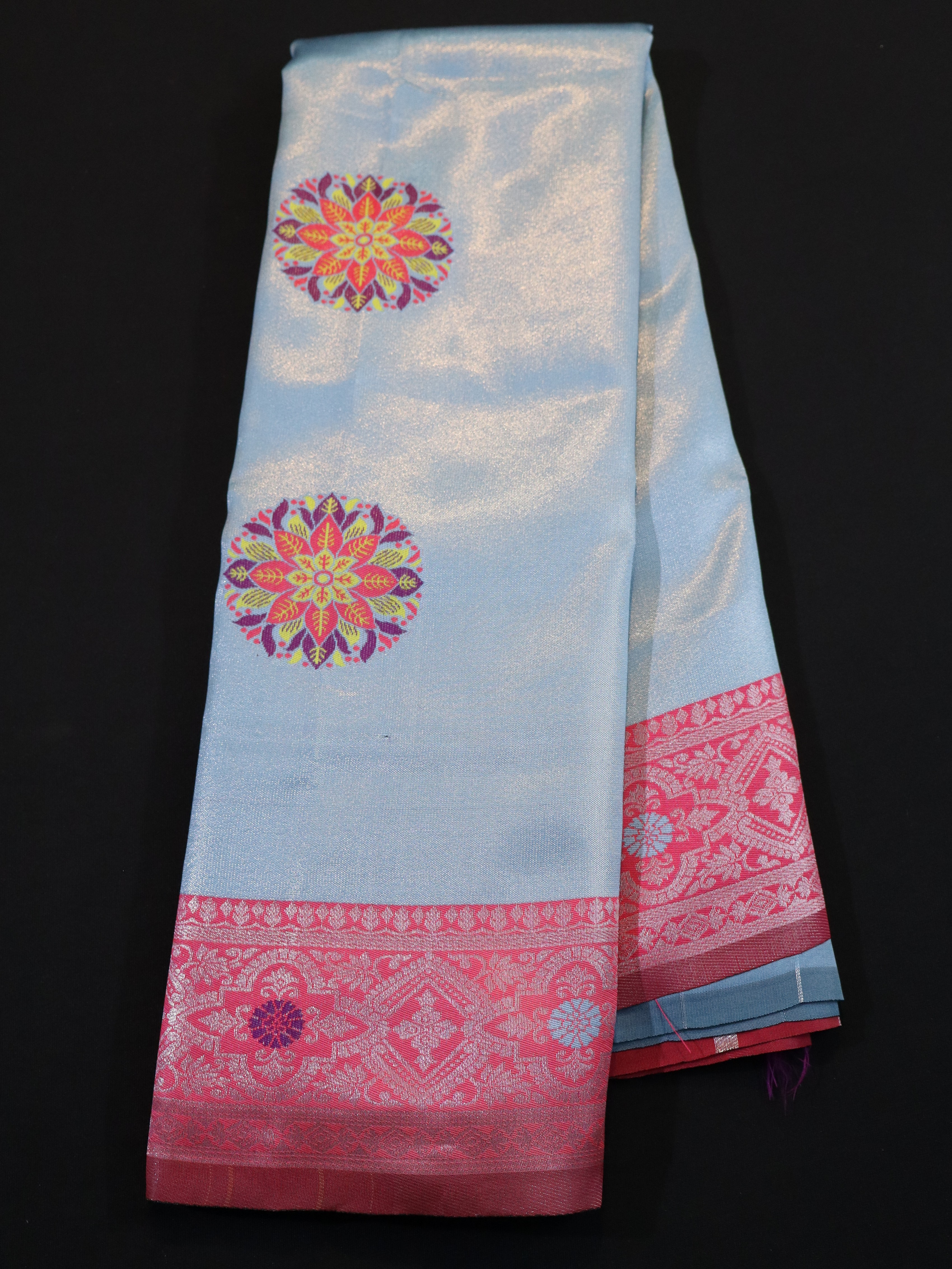 EMBOSSED MEENA BUTTA WITH KANCHI BORDER-BLUE PINK