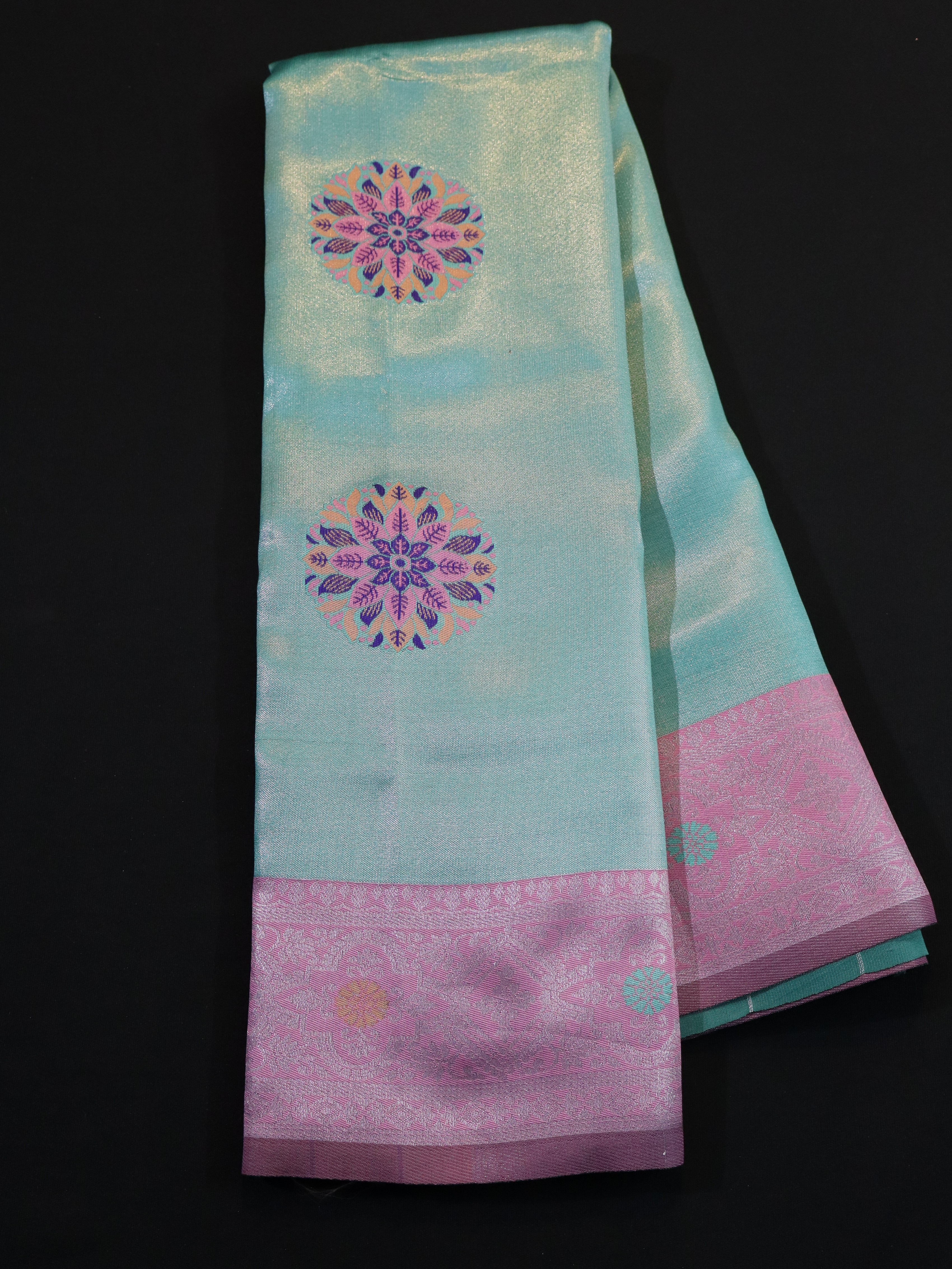 EMBOSSED MEENA BUTTA WITH KANCHI BORDER-SAPPIHRE