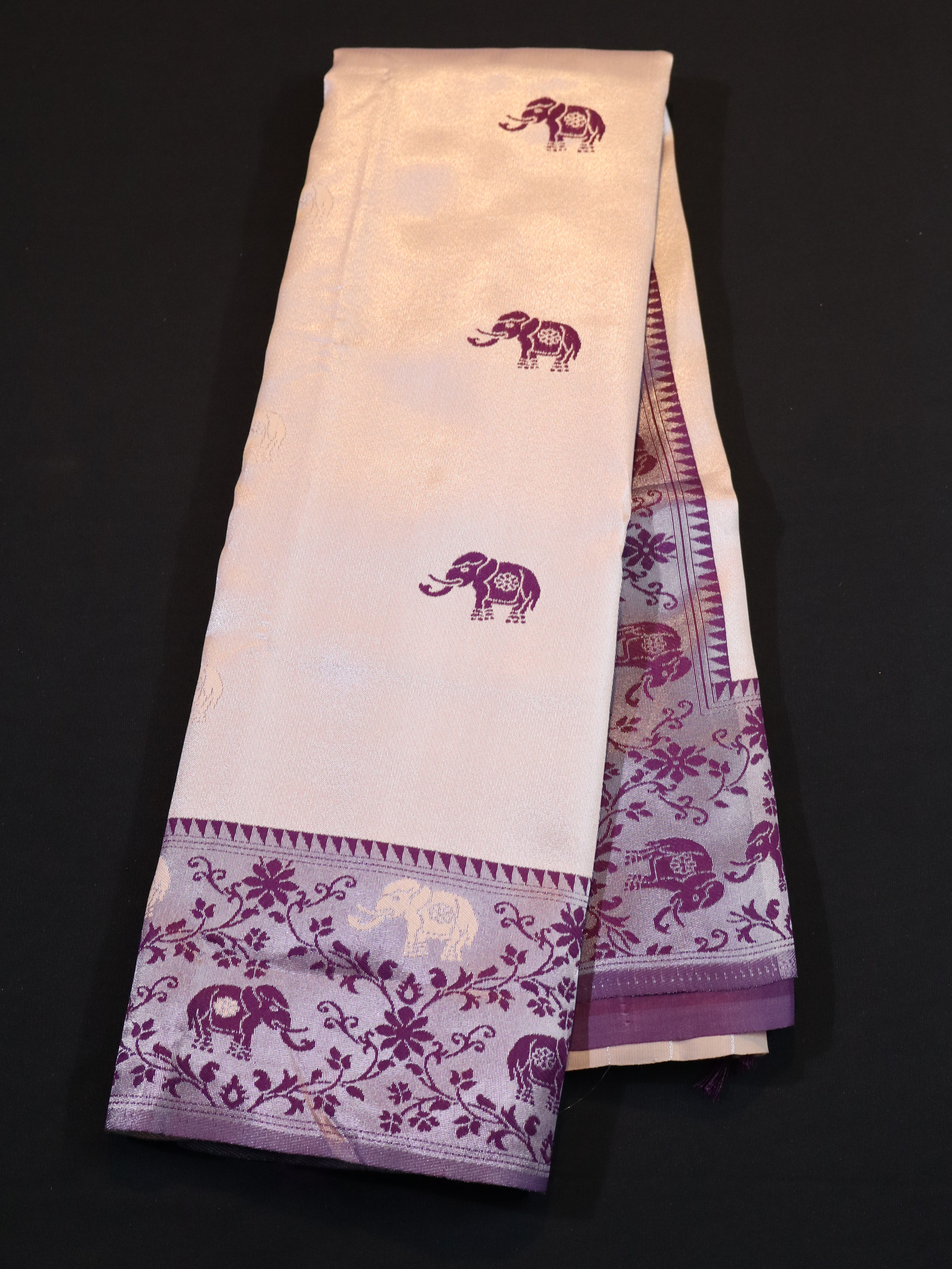 KANCHI TYPE BORDER WITH MOTIFS-TUSSAR/WINE RED