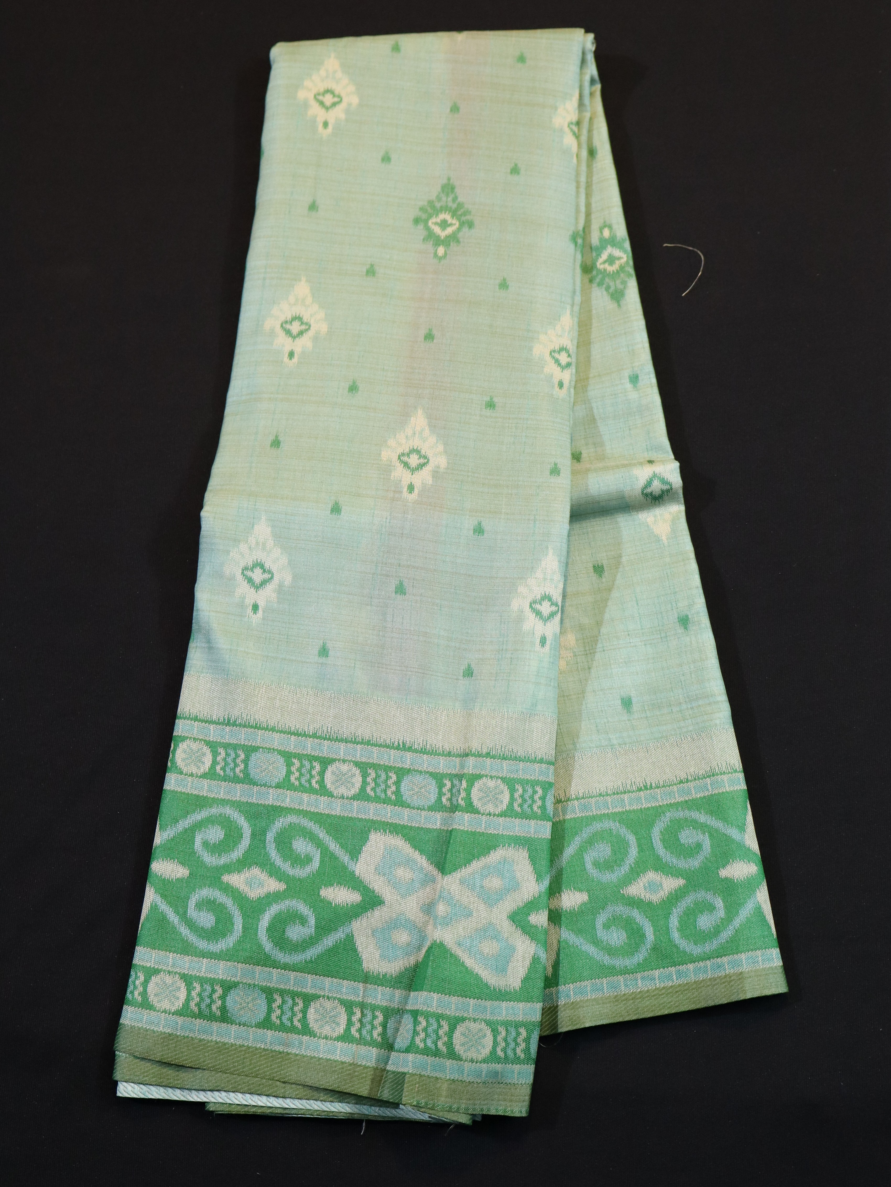 PURE COTTON WITH MOTIF AND FANCY PALLU-GREEN