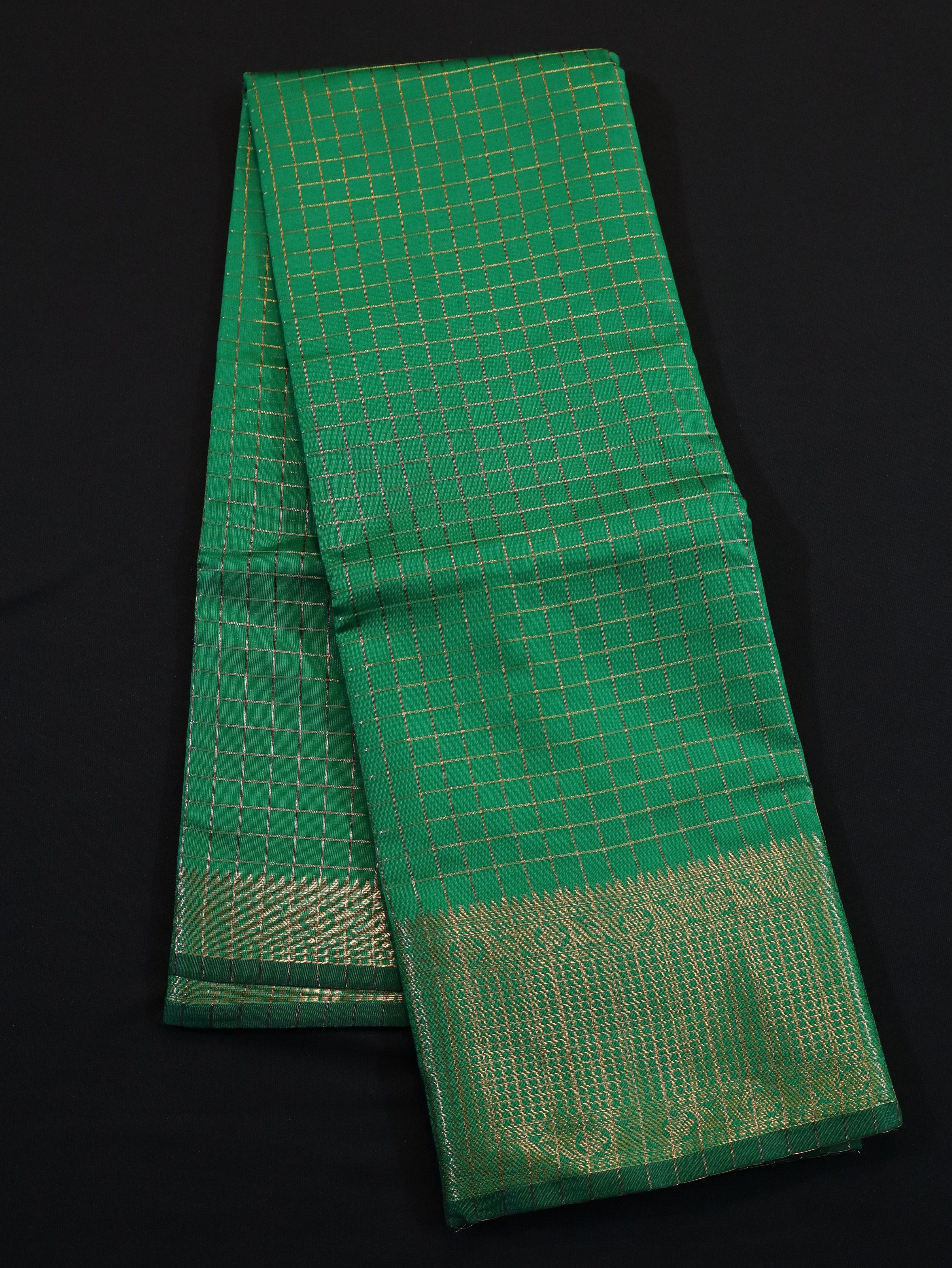BODY JARI CHECKED WITH TRADITIONAL BORDER-GRAPE
