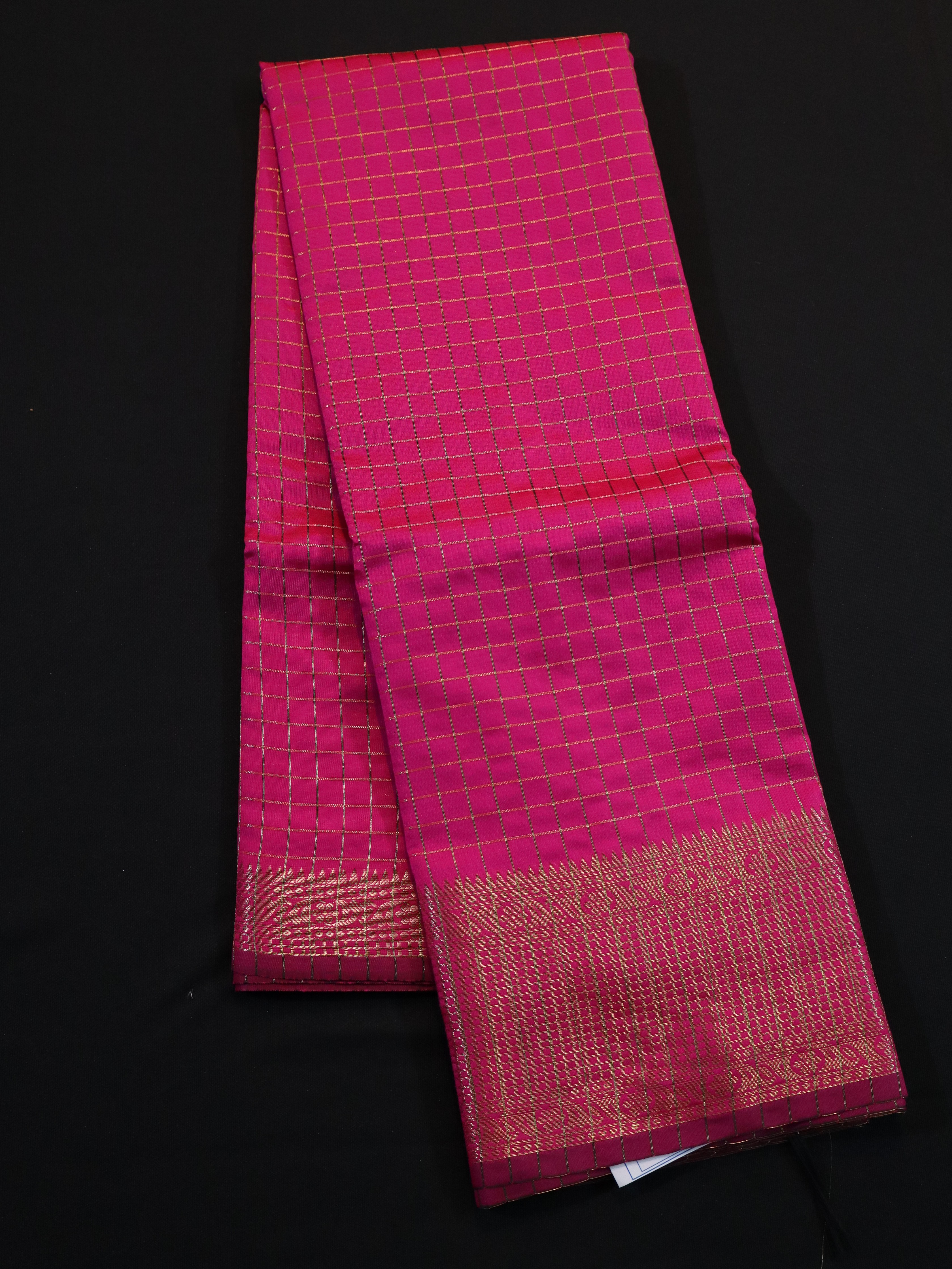 BODY JARI CHECKED WITH TRADITIONAL BORDER-ROSE