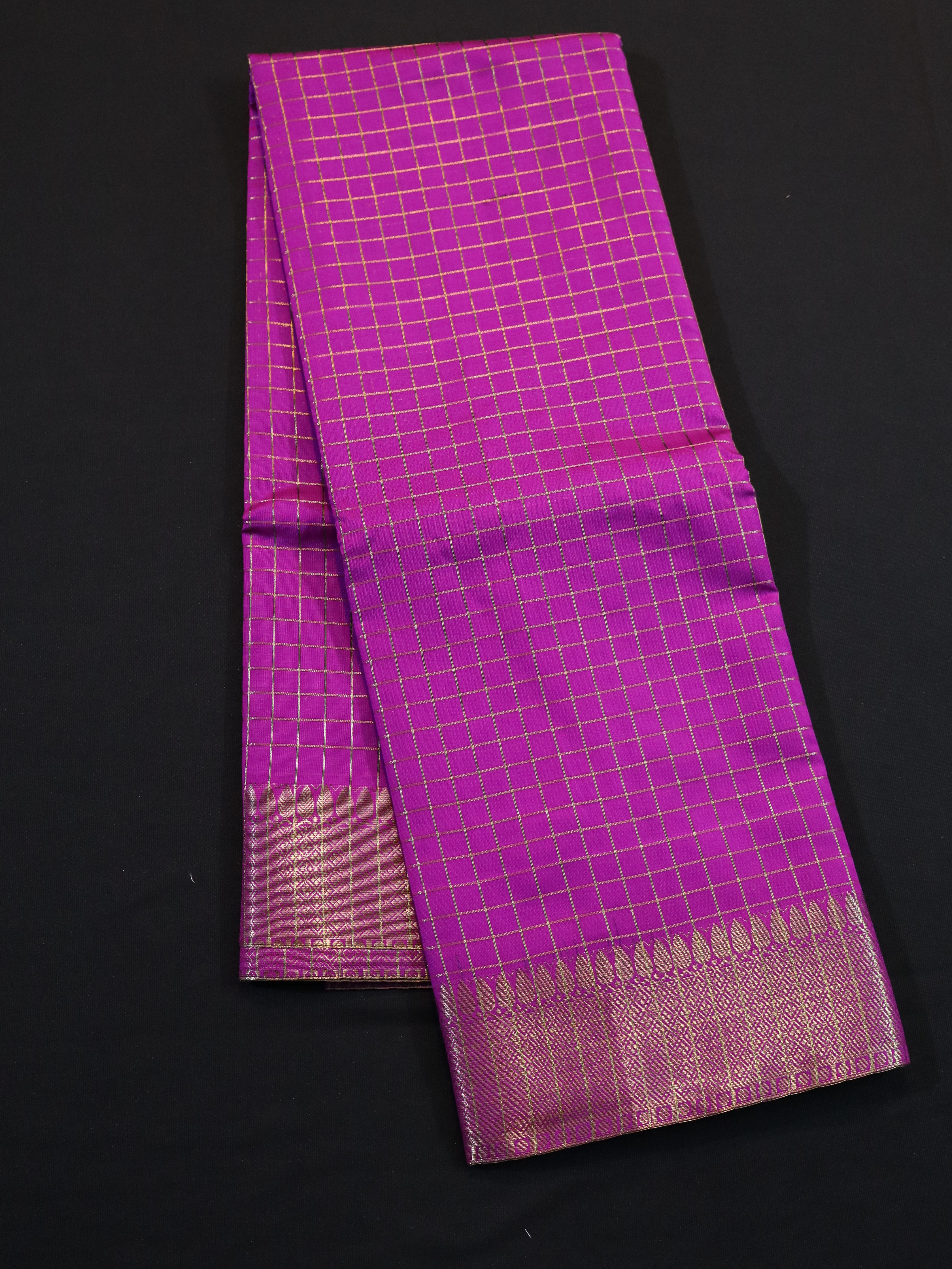 BODY JARI CHECKED WITH TRADITIONAL BORDER-PINK S