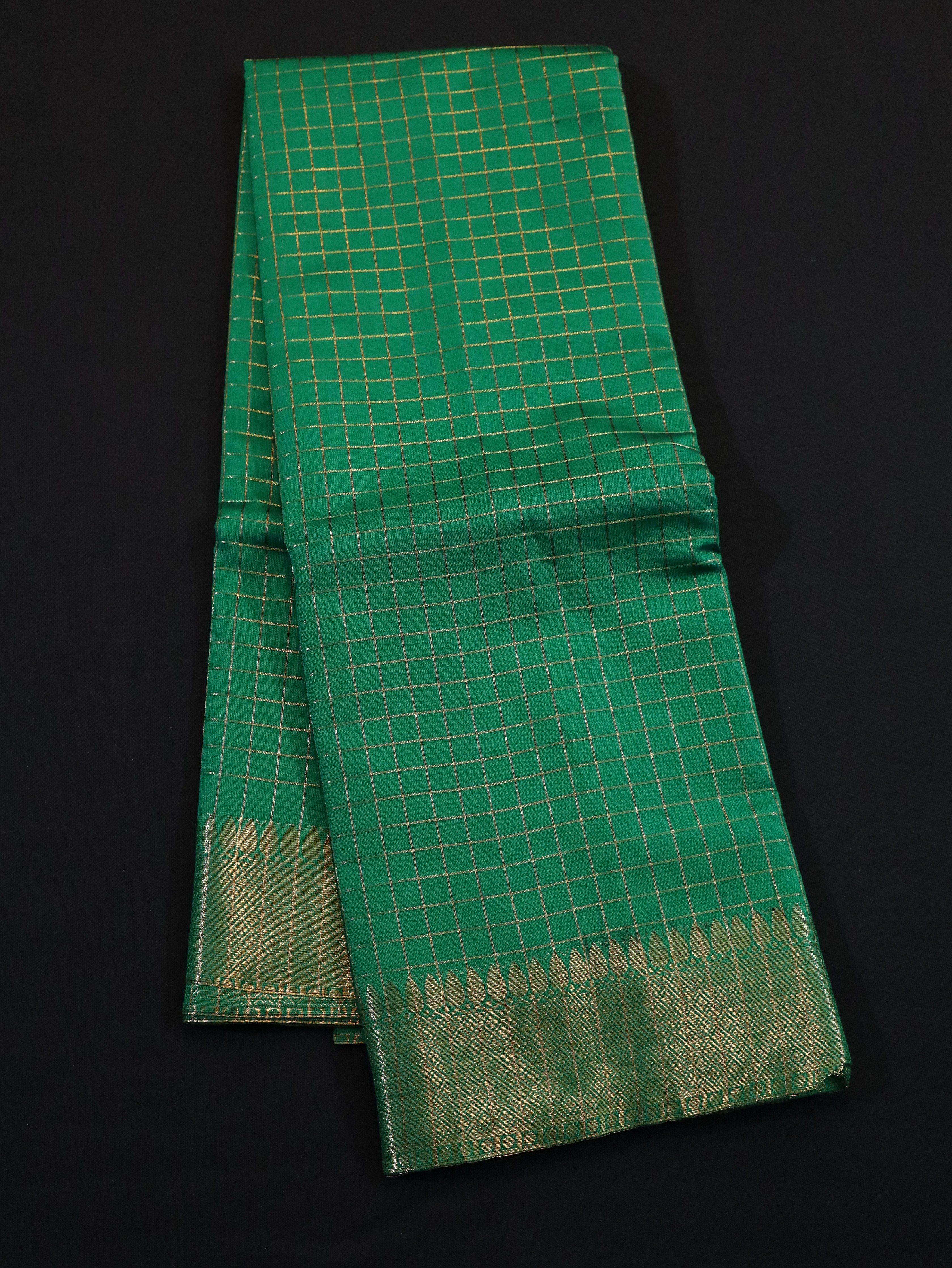 BODY JARI CHECKED WITH TRADITIONAL BORDER-GRAPE SB