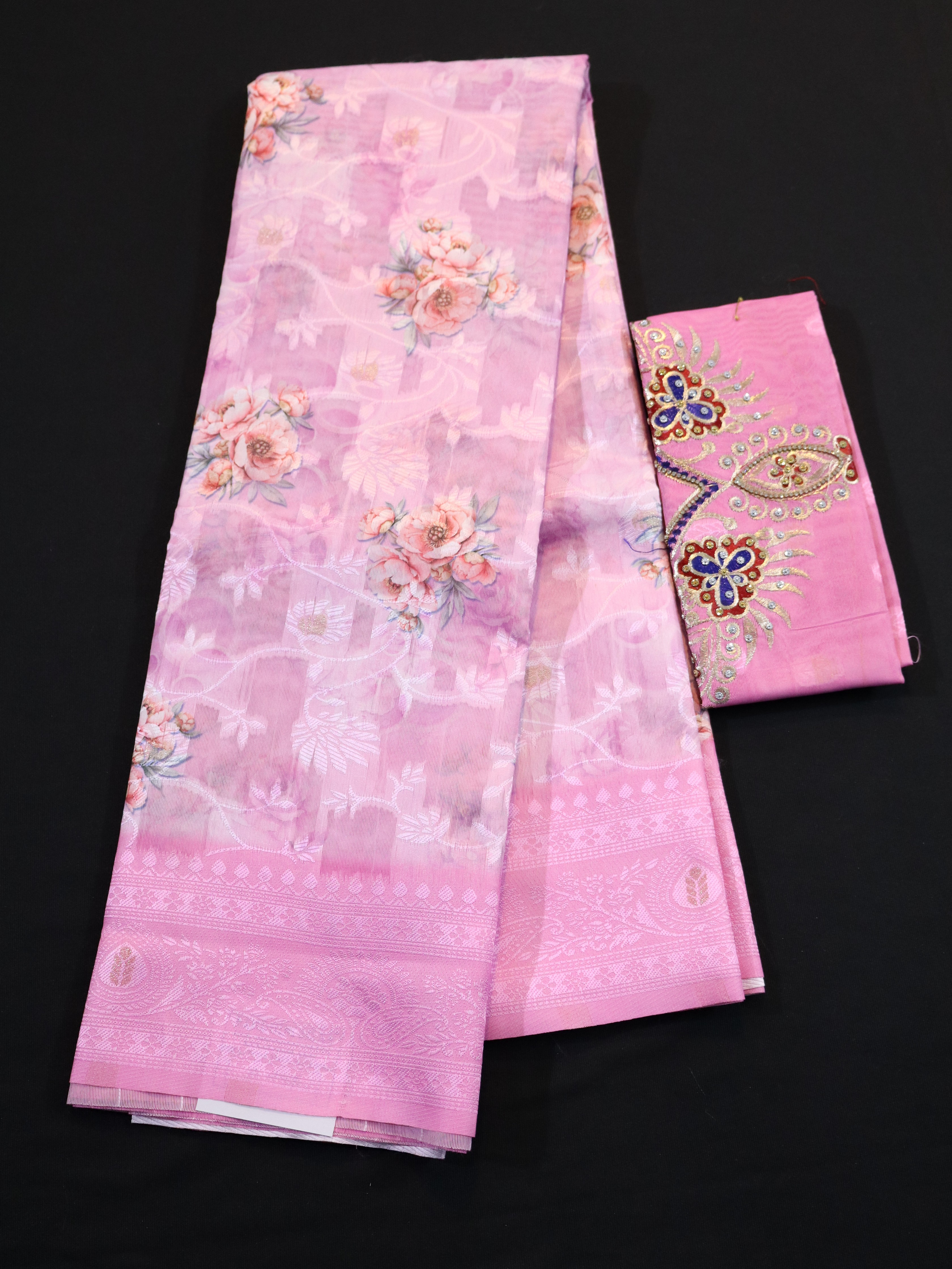 BODY EMBOSS BORDER BUTTA WITH DESIGNER BLOUSE-PINK