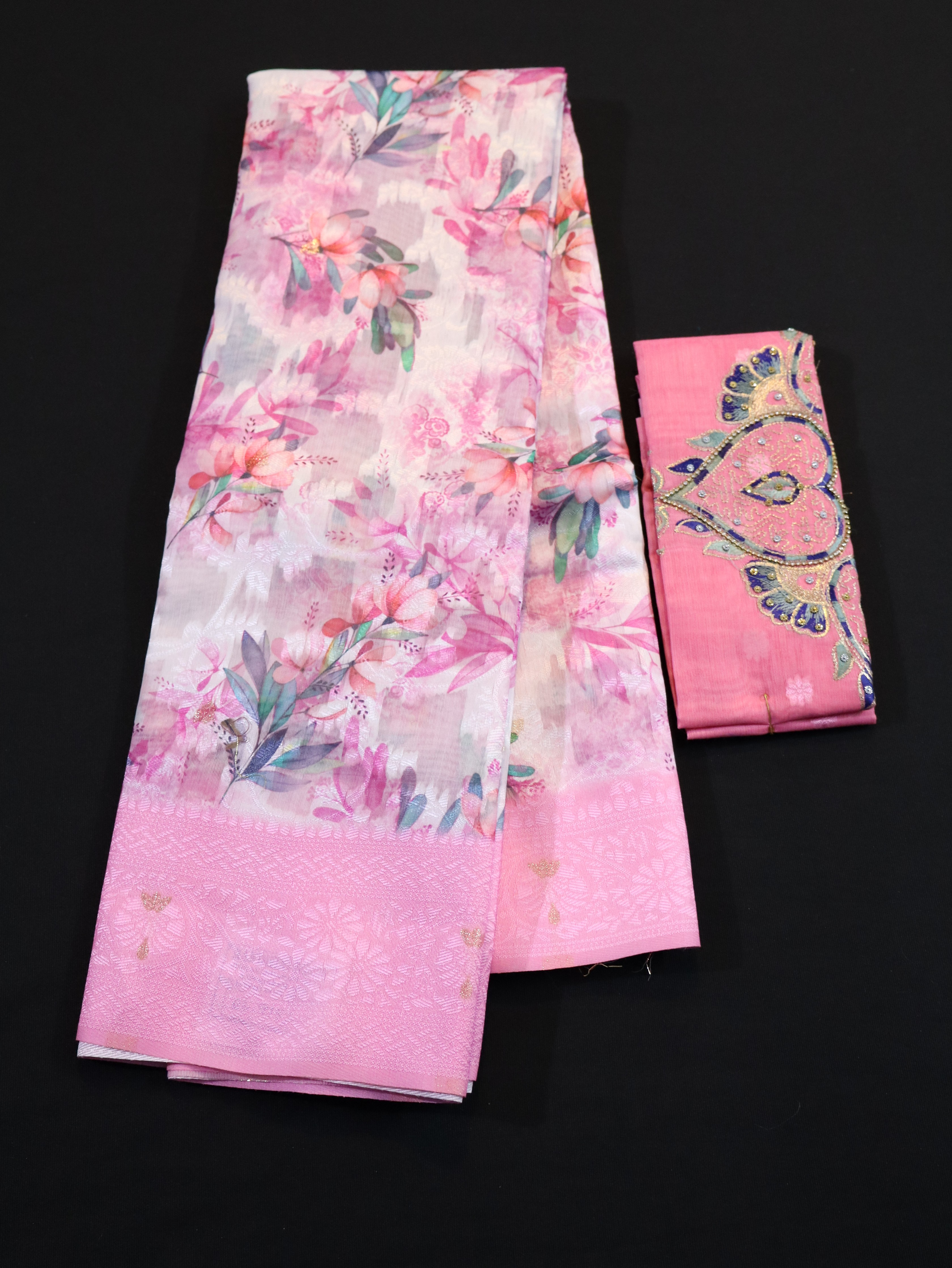 BODY EMBOSS BORDER BUTTA WITH DESIGNER BLOUSE-PASTEL PINK