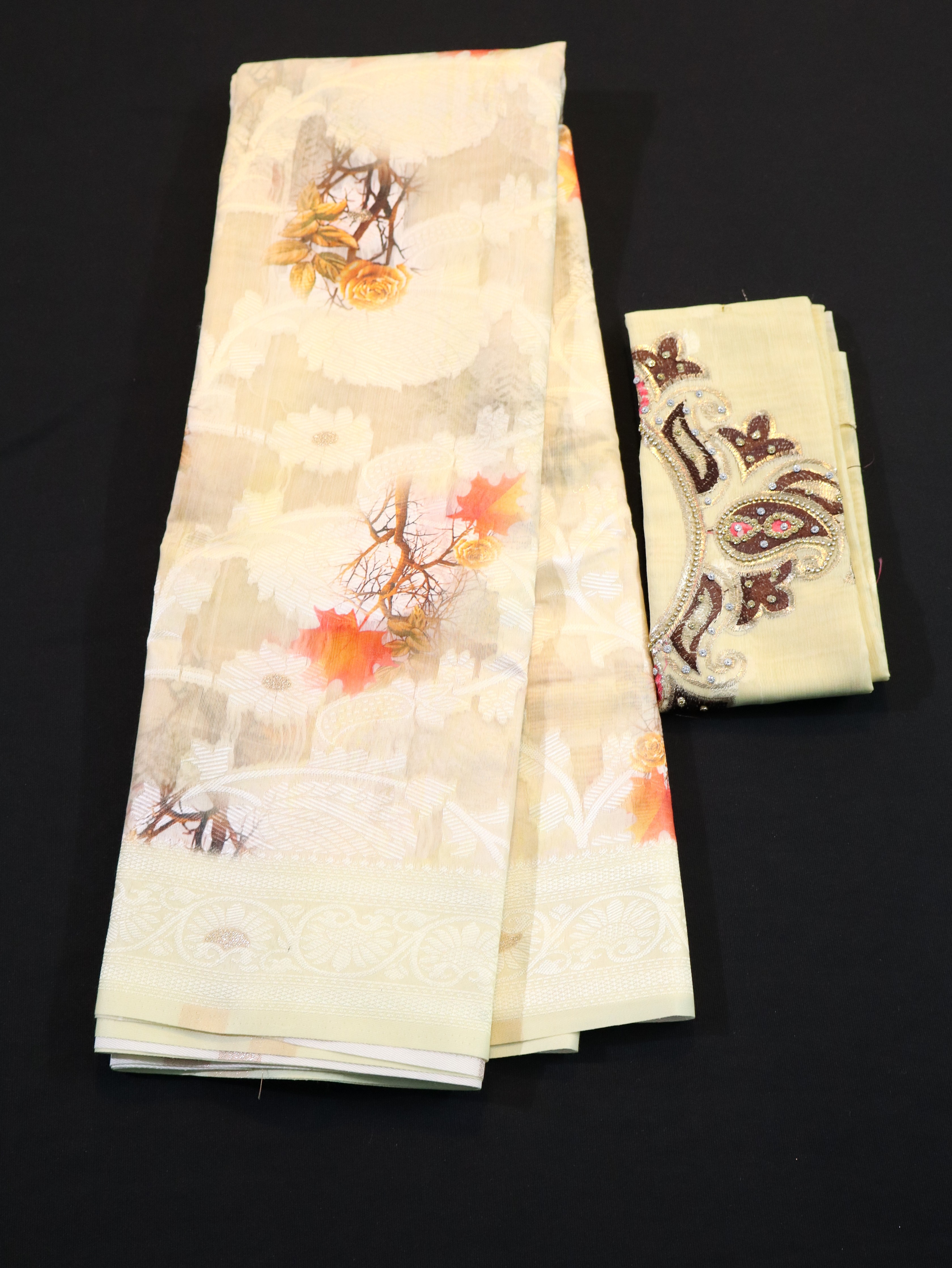 BODY EMBOSS BORDER BUTTA WITH DESIGNER BLOUSE-SANDAL ROSE