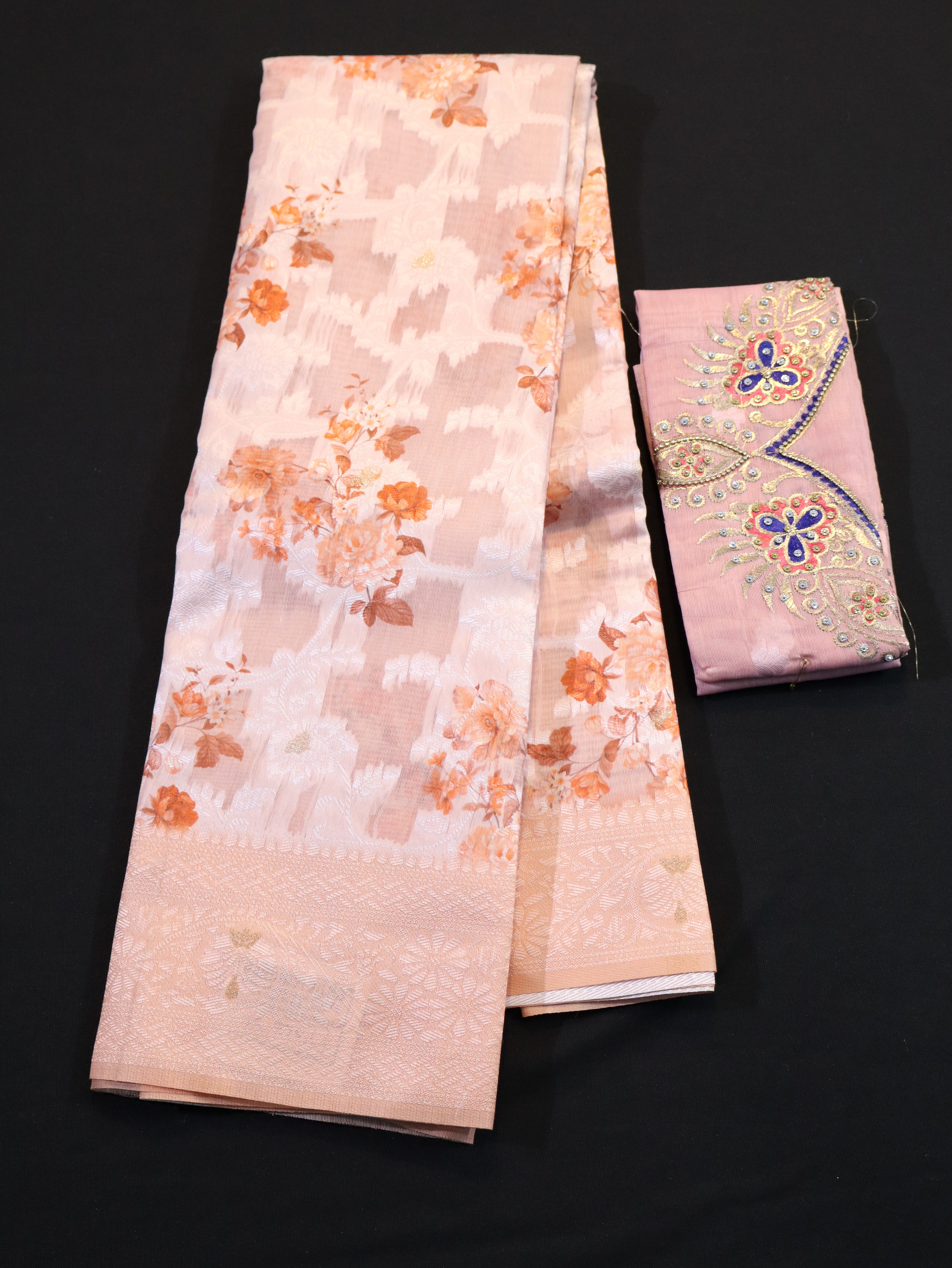 BODY EMBOSS BORDER BUTTA WITH DESIGNER BLOUSE-SANDAL PINK