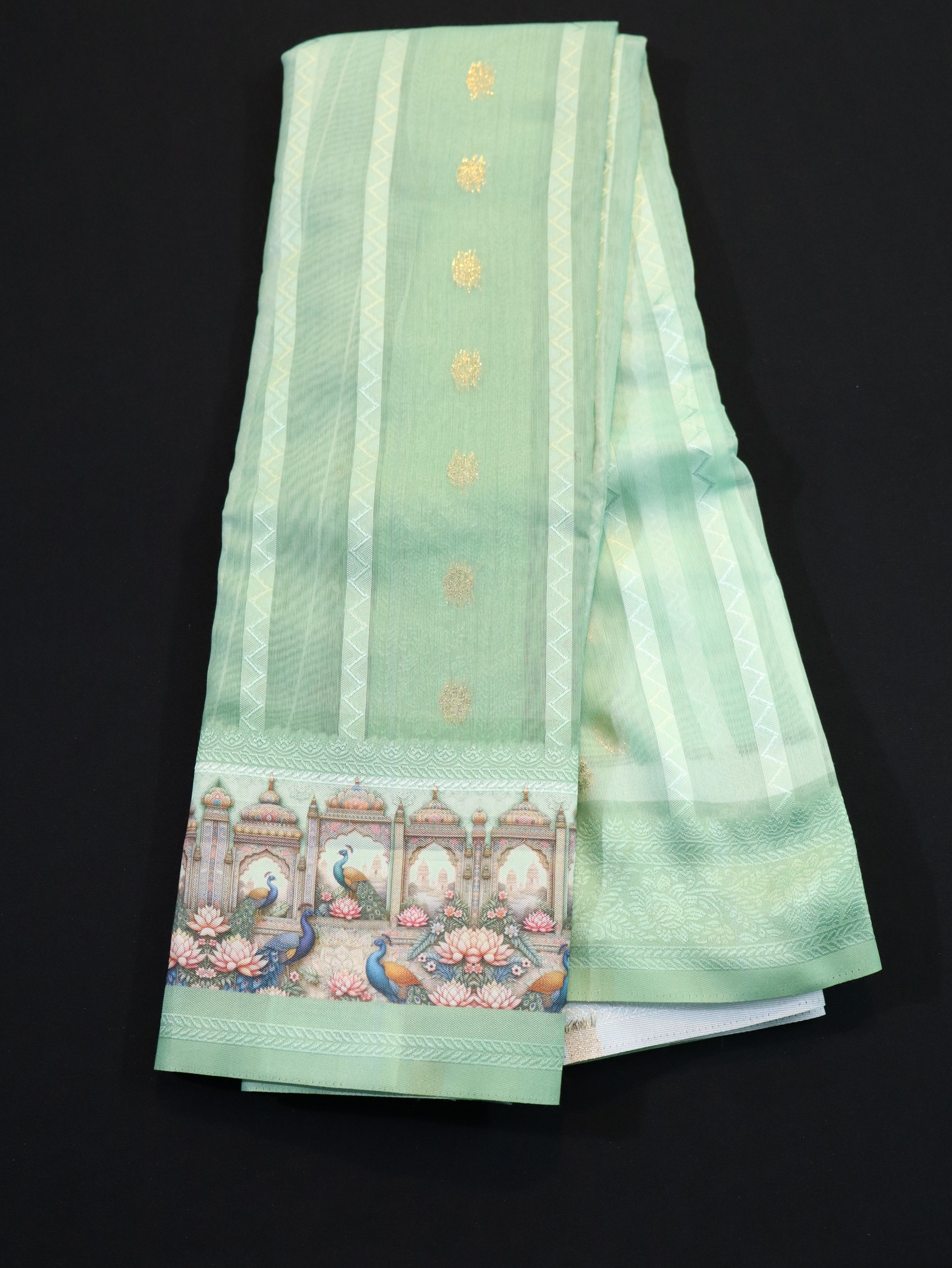 ONE SIDE JAQUARD BORDER WITH MOTIF EMBOSS-ELACHI