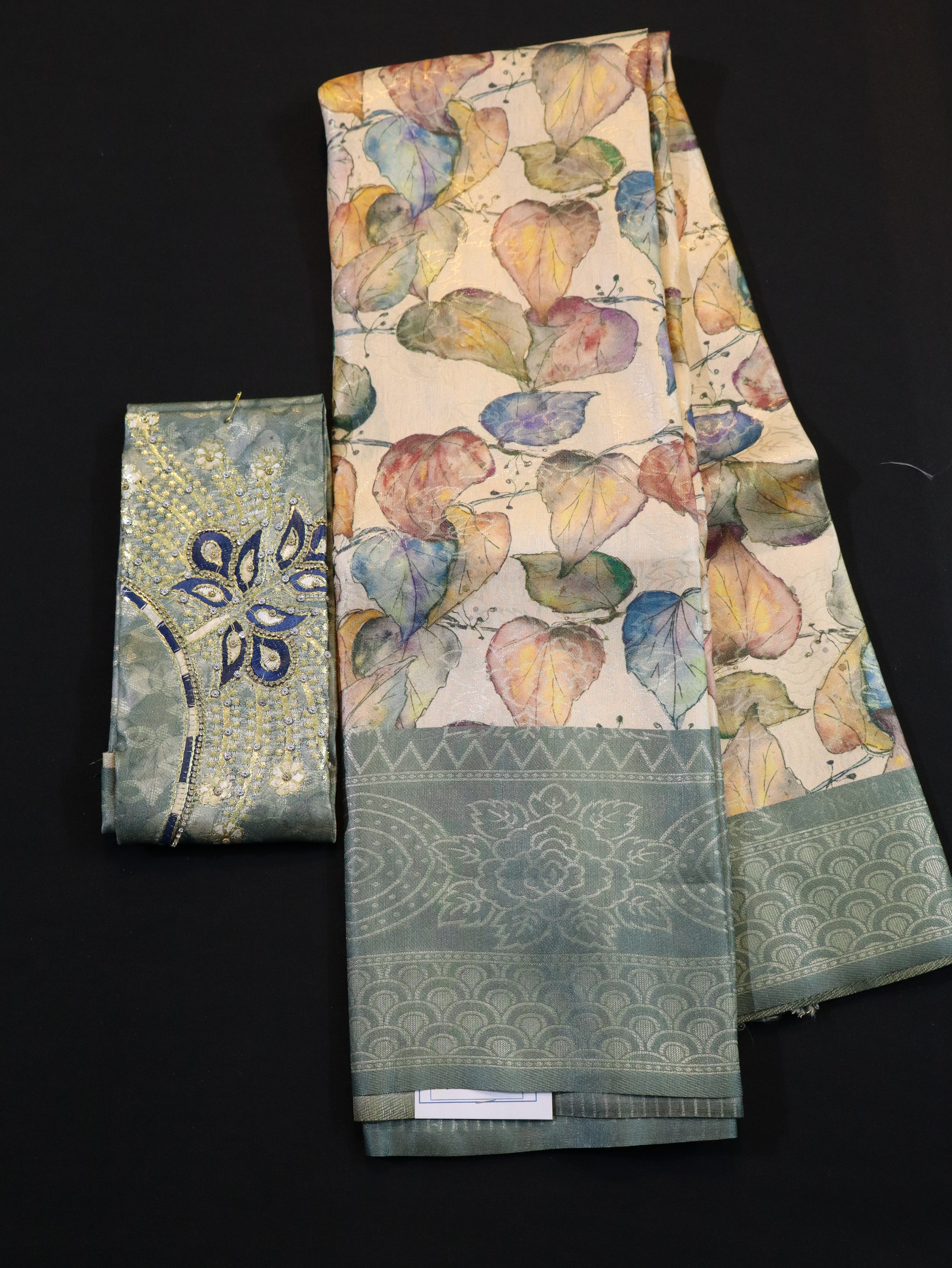ARANI BORDER WITH PRINTED BODY AND DESIGNER BLOUSE-TUSSAR GREY