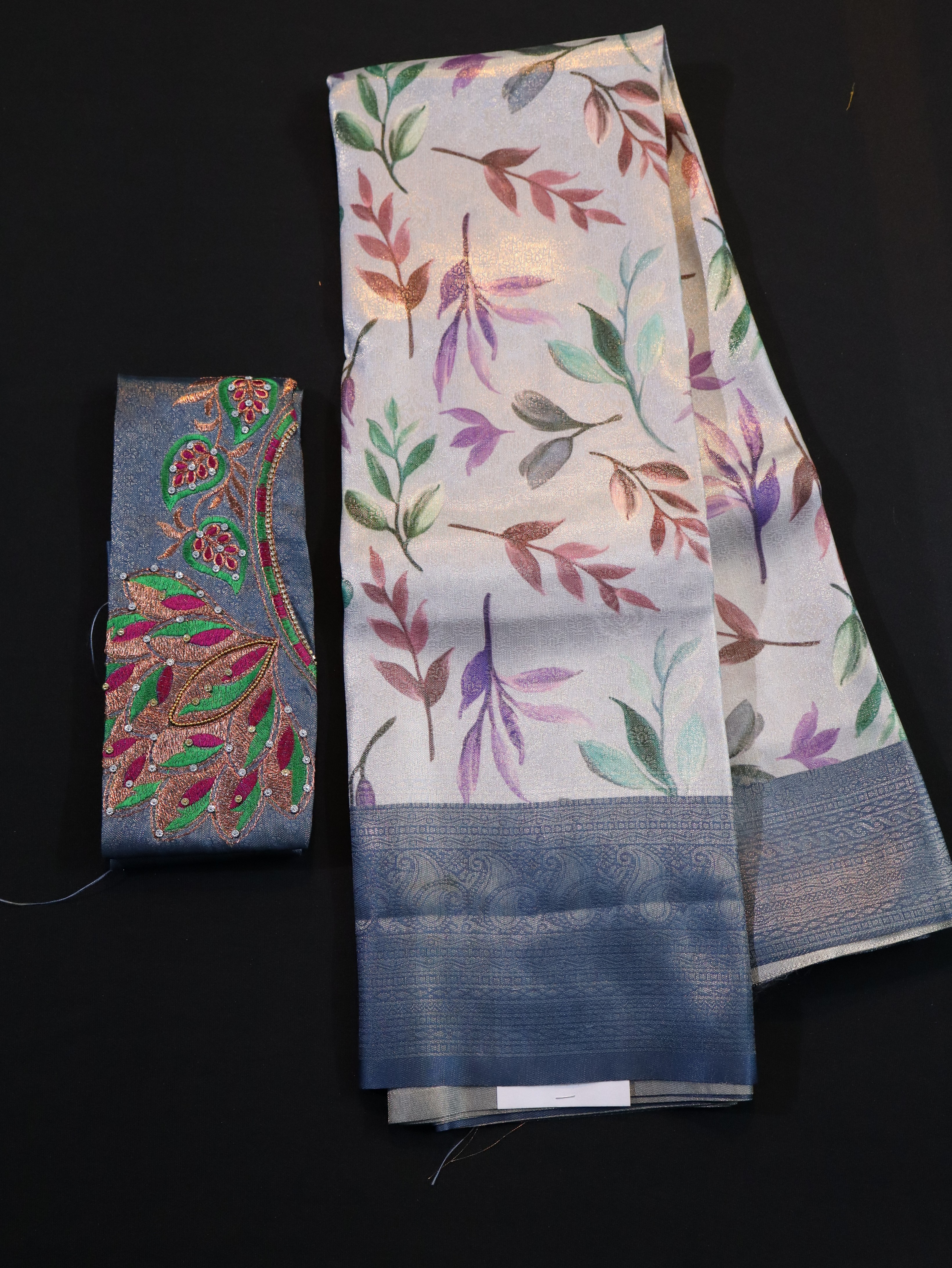 ARANI BORDER WITH PRINTED BODY AND DESIGNER BLOUSE-GREY BLUE