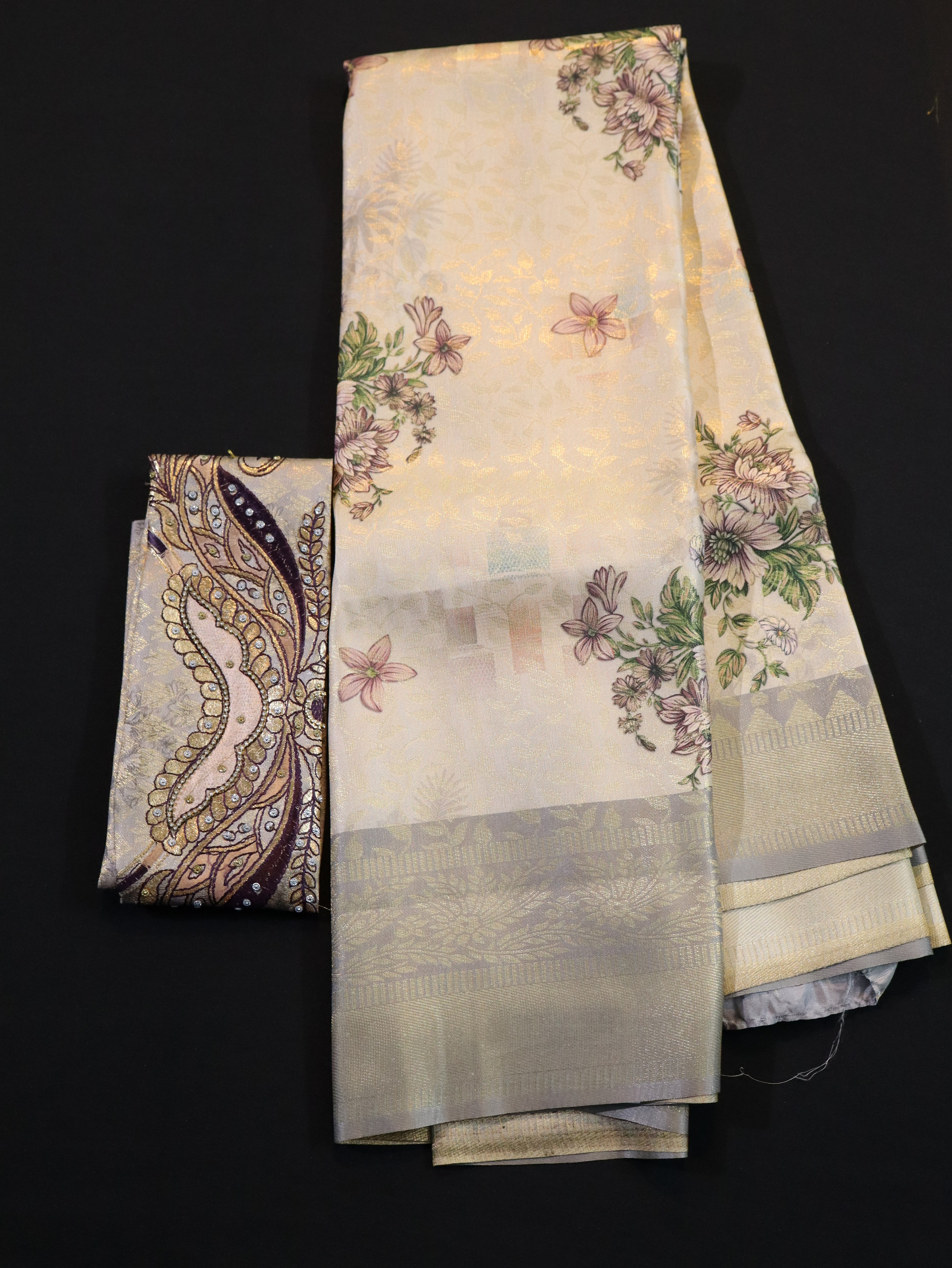 ARANI BORDER WITH PRINTED BODY AND DESIGNER BLOUSE-SANDAL GREEN