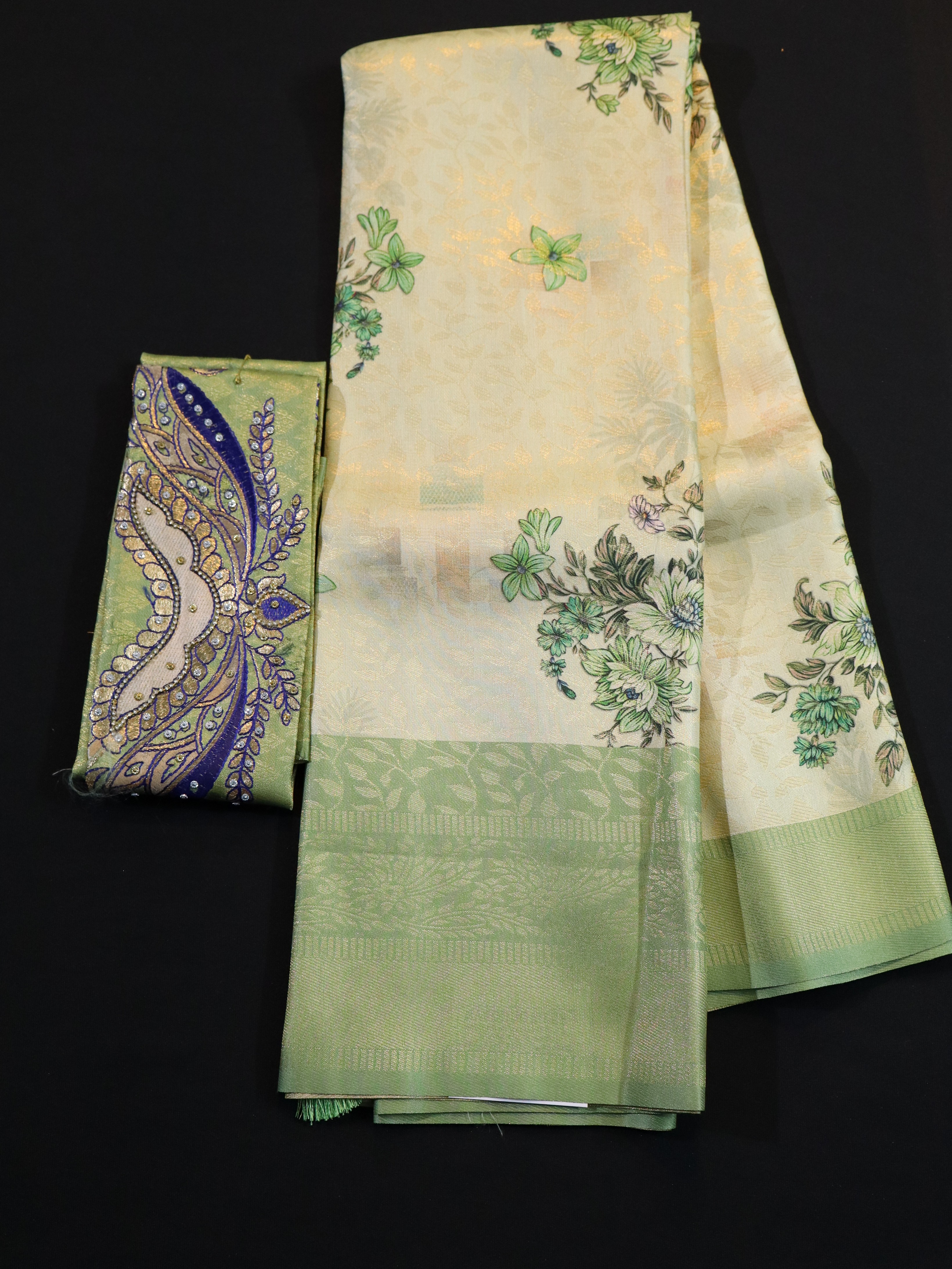 ARANI BORDER WITH PRINTED BODY AND DESIGNER BLOUSE- TUSSAR GRAPE