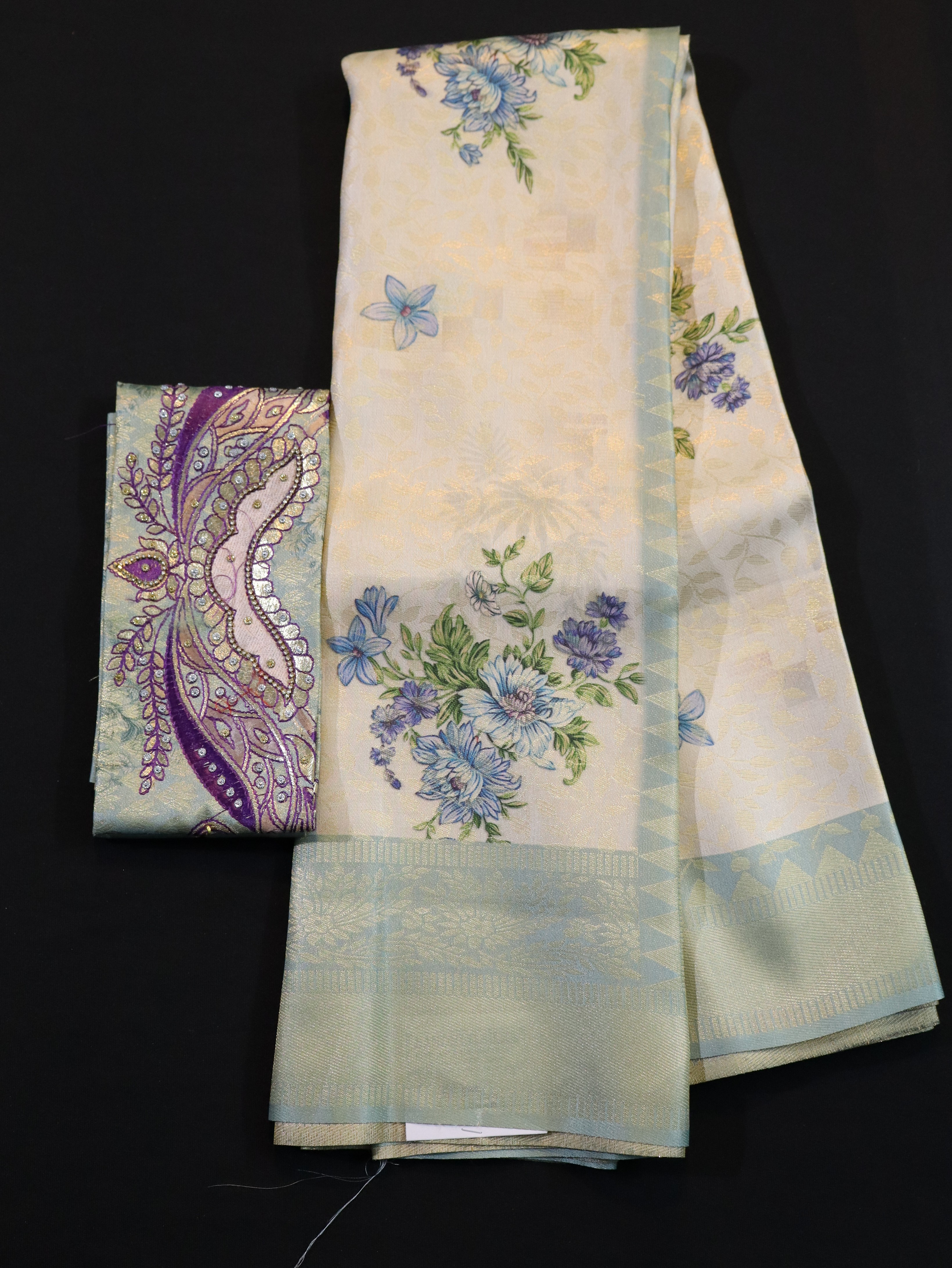 ARANI BORDER WITH PRINTED BODY AND DESIGNER BLOUSE- PASTEL GREY