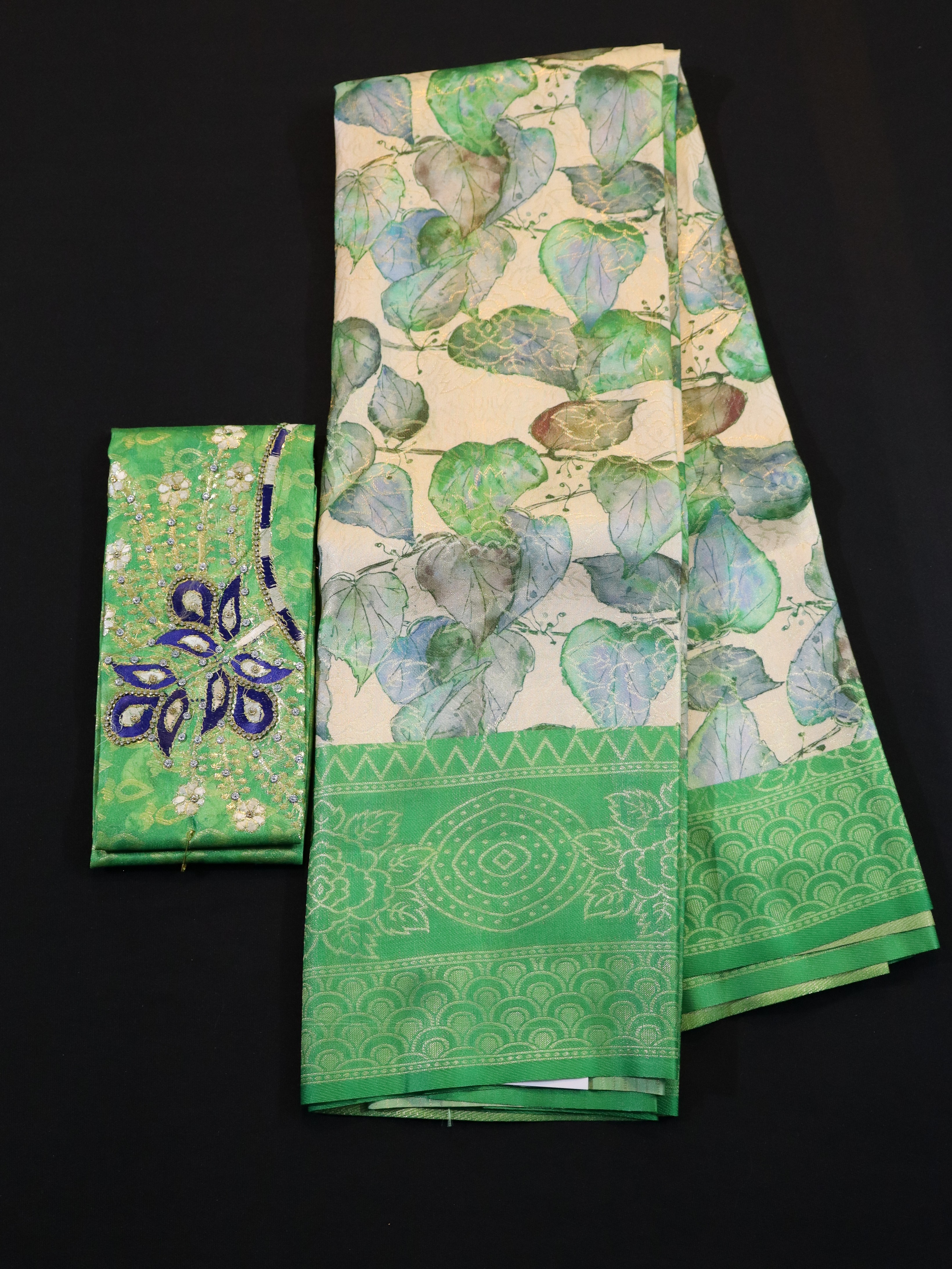 ARANI BORDER WITH PRINTED BODY AND DESIGNER BLOUSE- GREY GRAPE