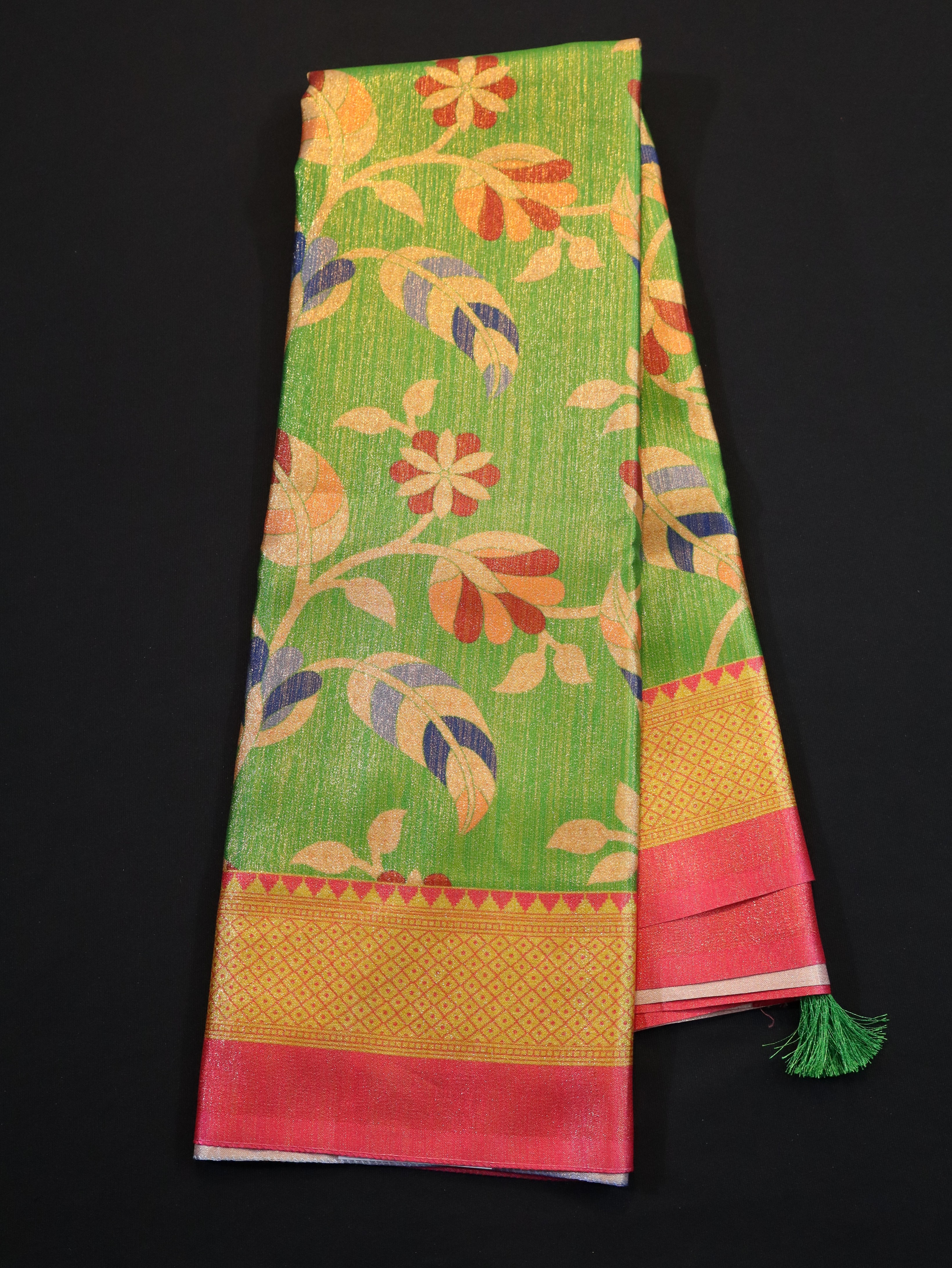 FLORAL PATTERN KANCHI BORDER SOFT SILK SAREES