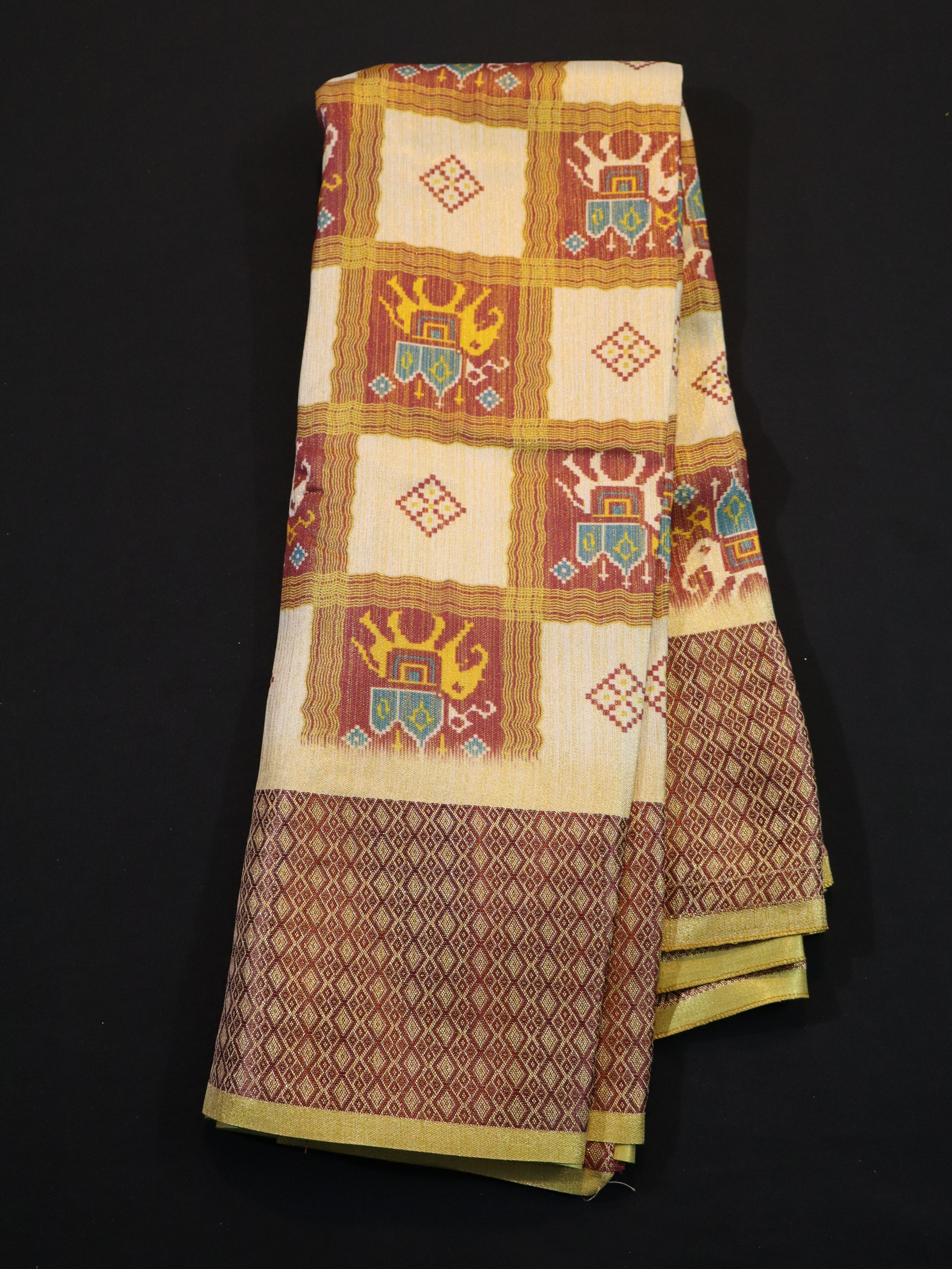 PATOLA SILK SAREE WITH CHECKED PATTERNS-2