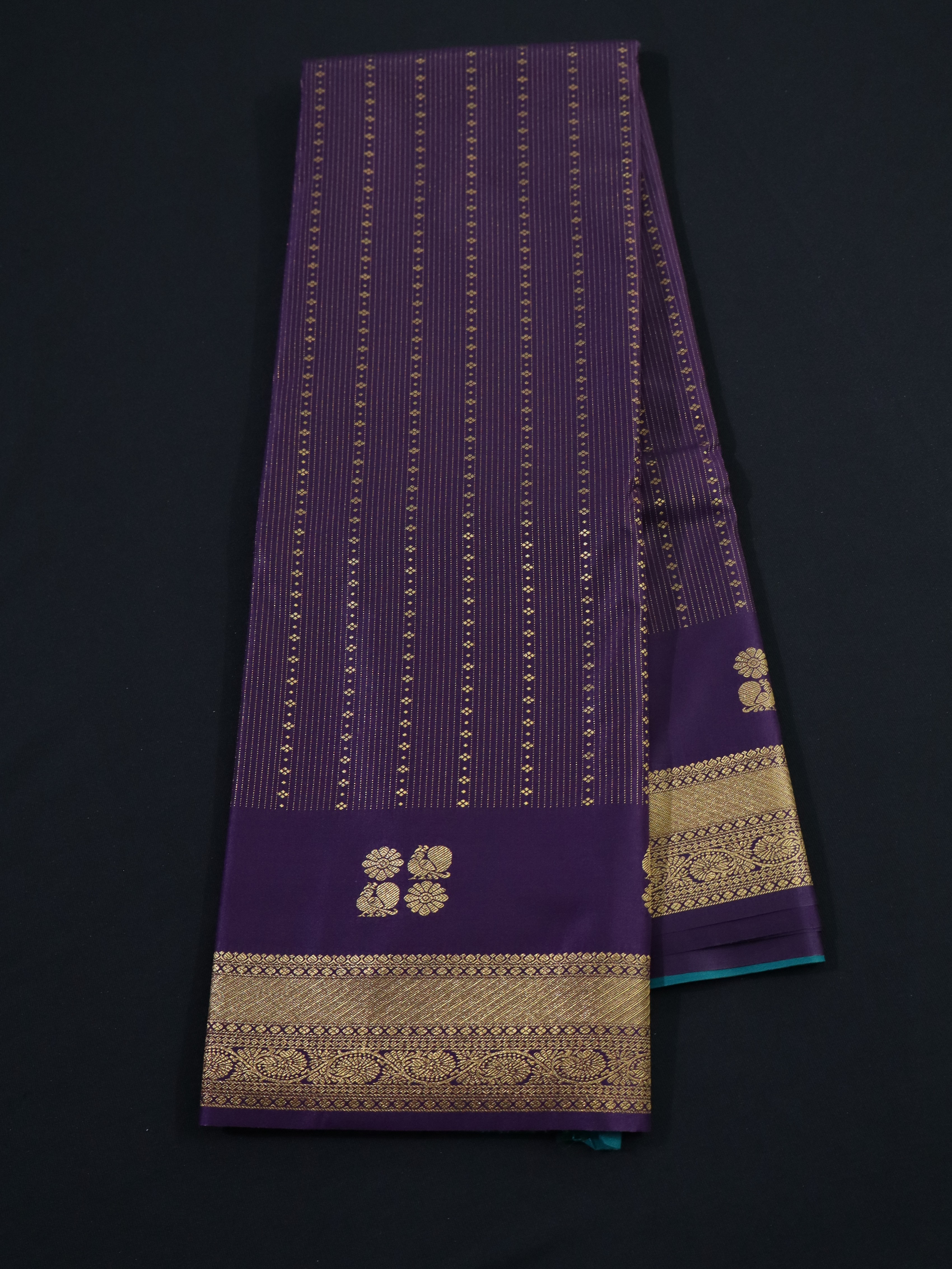 HANDLOOM SILK SAREE WITH FANCY MOTIFS-2